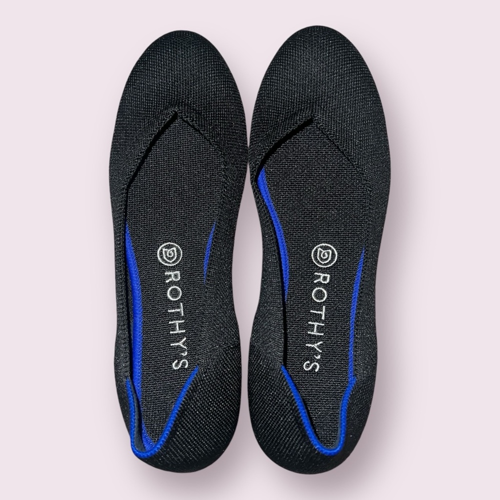 NWOT Black Rothy’s Flats